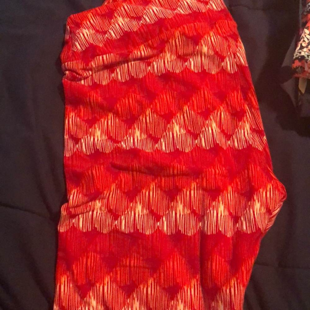 Lularoe valentines legging